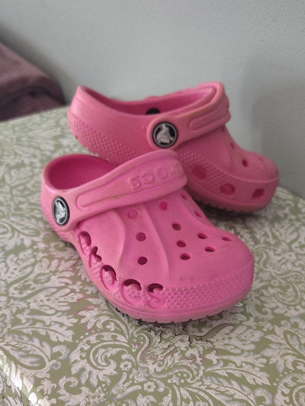 Crocs